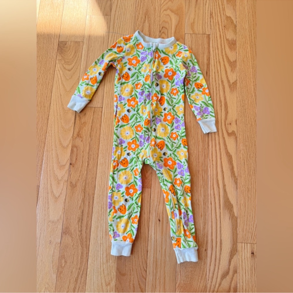 Girls 2T bundle - Picture 3 of 11